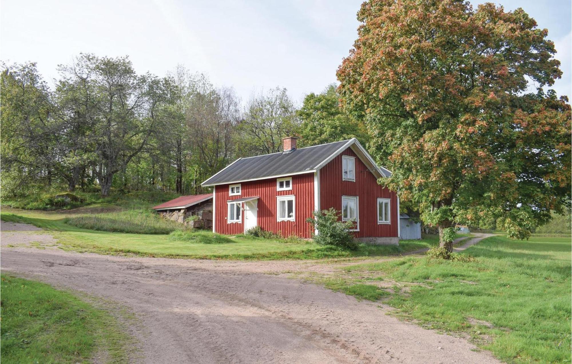 2 Bedroom Nice Home In Asenhoega Asenhoga Exterior photo